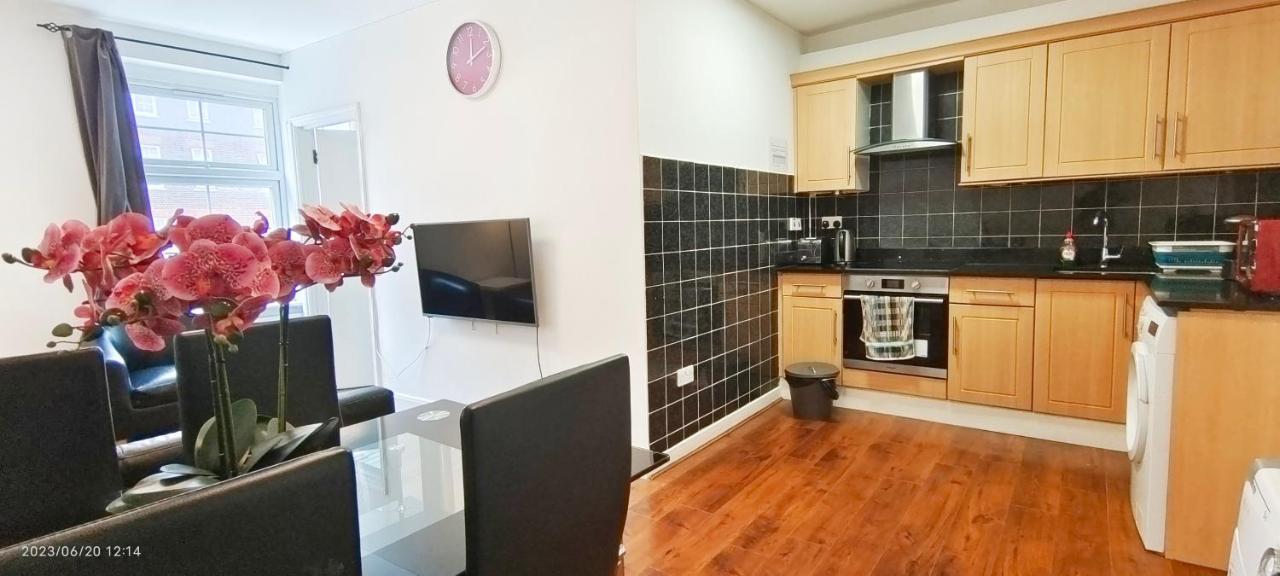 Jupiter 218 Flat 2 At Marble Arch Appartement Londen Buitenkant foto