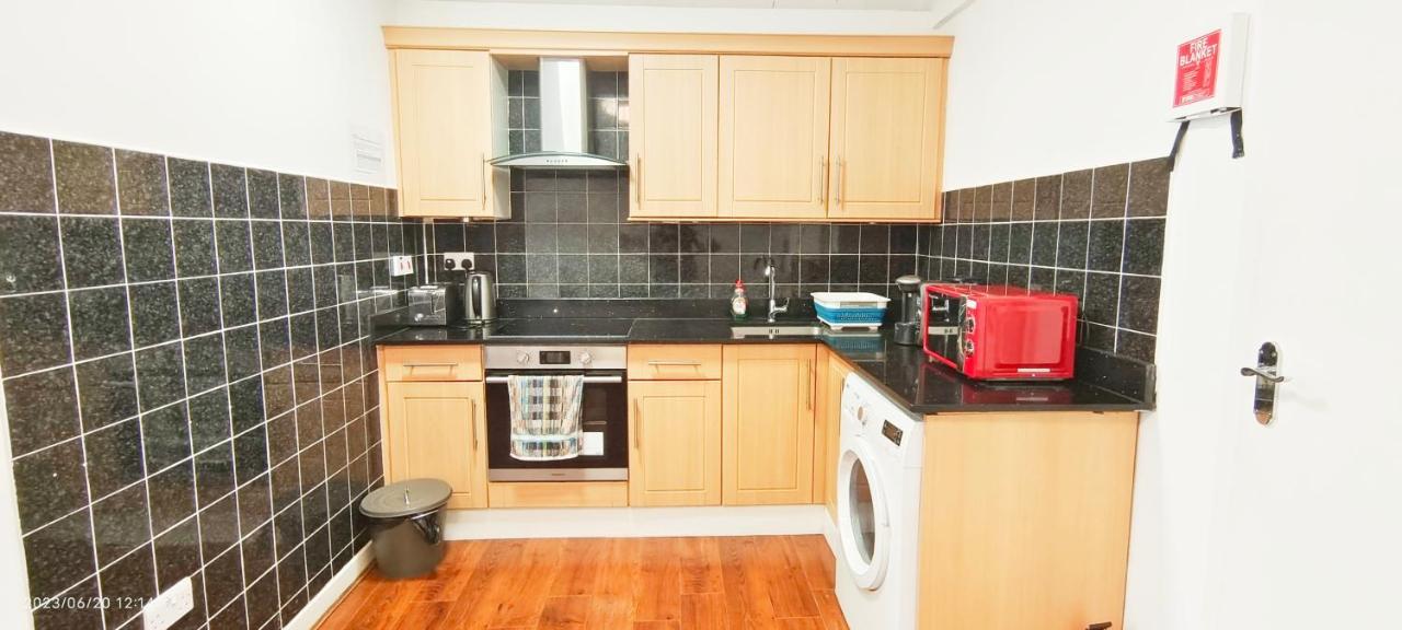 Jupiter 218 Flat 2 At Marble Arch Appartement Londen Buitenkant foto